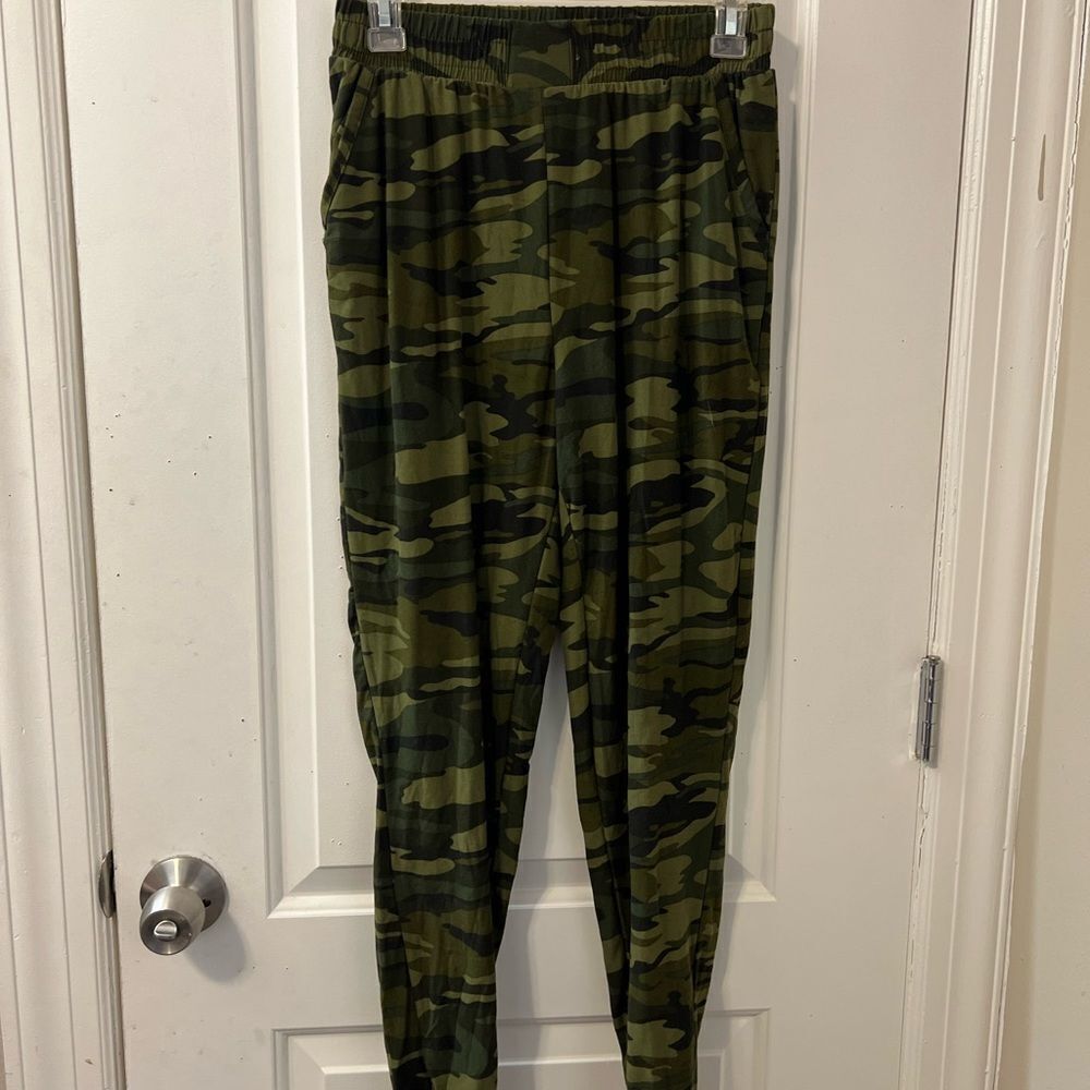 Camo pants